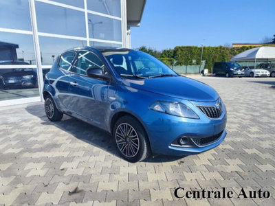 Lancia Ypsilon 1.0 FireFly 5 porte S&S Hybrid Gold Plus (3)