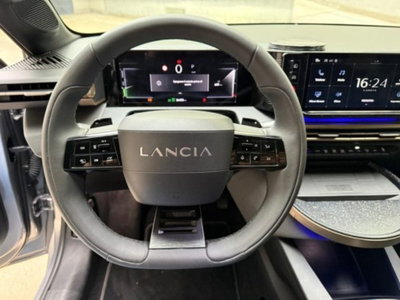 Lancia Ypsilon 1.2 mhev Edizione Limitata Cassina e-dct (15)