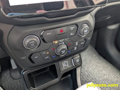 Jeep Renegade 1.5 turbo t4 mhev Altitude 2wd dct (13)
