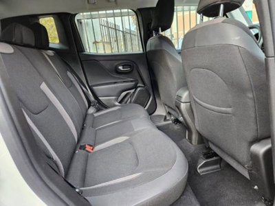 Jeep Renegade 1.5 Turbo T4 MHEV Limited (12)