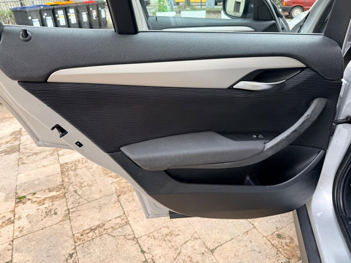 BMW X1 sDrive18d (20)