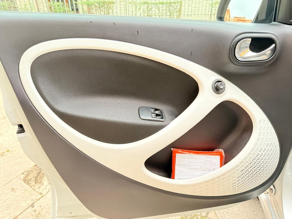 smart forfour forfour 70 1.0 Passion (17)