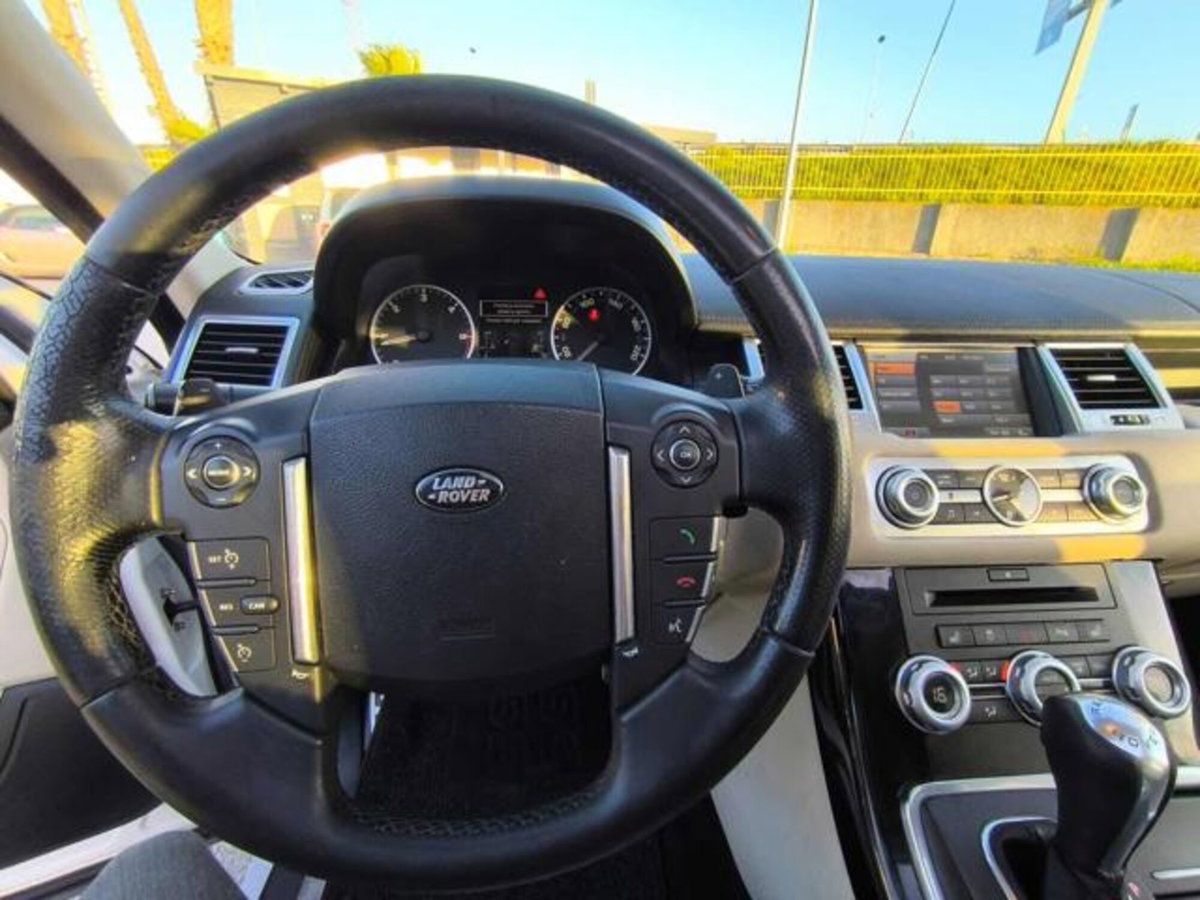 Land Rover Range Rover Sport 3.0 SDV6 Autobiography (14)