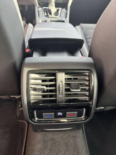 Volkswagen Passat Variant 2.0 TDI SCR 122 CV EVO DSG Business (18)