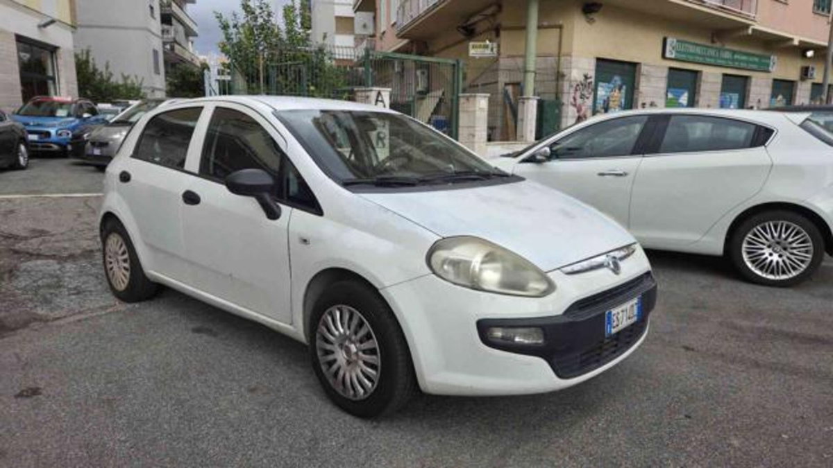 Fiat Punto 1.3 MJT 75CV 5 porte Van Pop 4 posti (3)