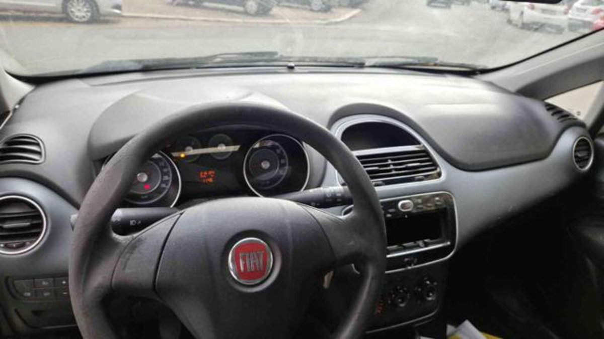 Fiat Punto 1.3 MJT 75CV 5 porte Van Pop 4 posti (6)