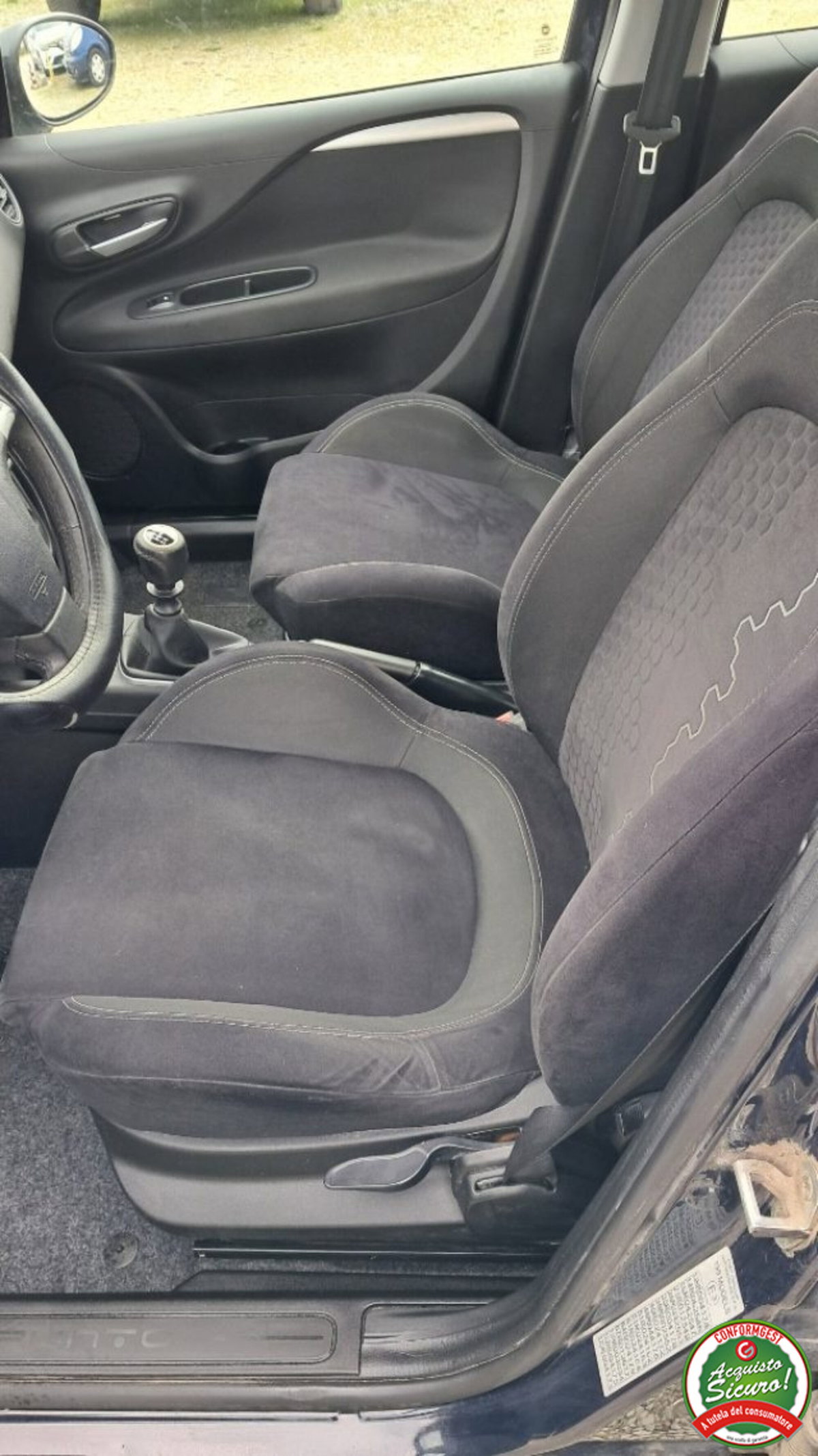 Fiat Punto 1.4 8V 5 porte Natural Power Street (3)