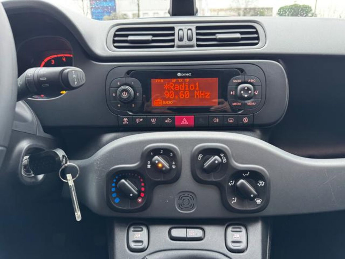 Fiat Panda 1.0 firefly hybrid s&s 70cv 5p.ti (9)
