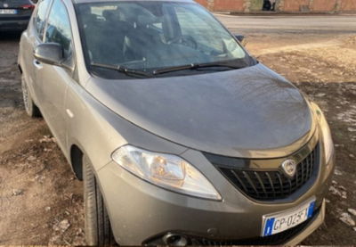 Lancia Ypsilon 1.0 FireFly 5 porte S&S Hybrid Silver Plus usata