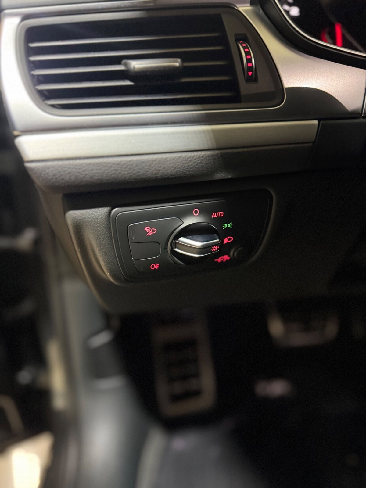 Audi A6 Avant 3.0 TDI 272 CV quattro S tronic Business (18)