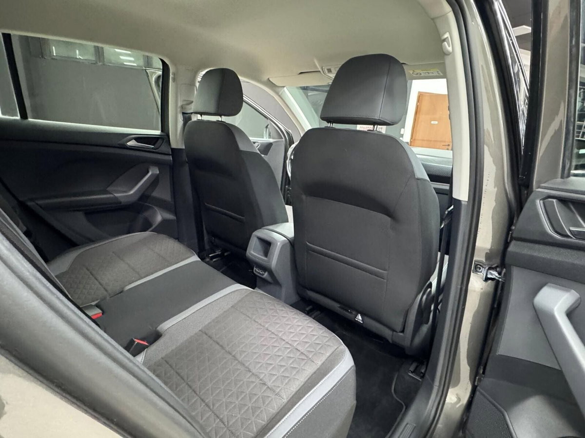 Volkswagen T-Cross 1.6 TDI DSG SCR Advanced BMT (9)