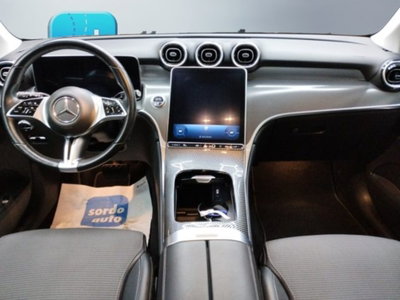 Mercedes-Benz GLC SUV 220 d AMG Line Premium Plus 4matic auto (4)