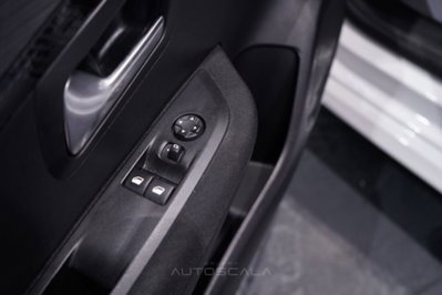 Peugeot 208 1.2 puretech Active s&s 75cv (10)