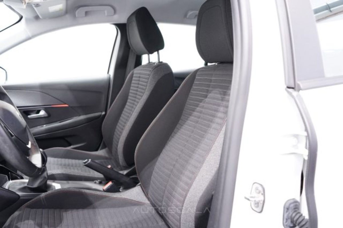 Peugeot 208 1.2 puretech Active s&s 75cv (11)