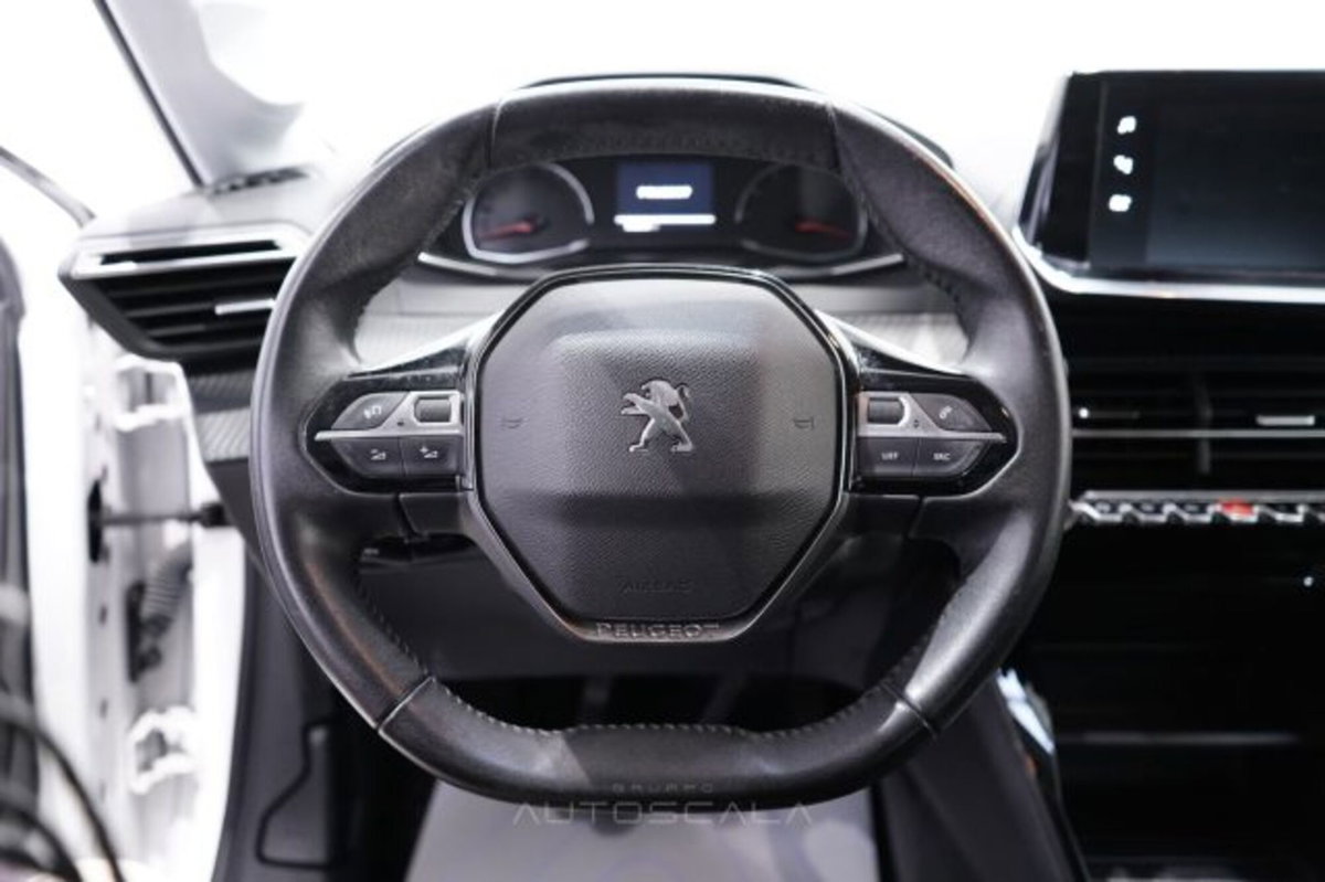 Peugeot 208 1.2 puretech Active s&s 75cv (13)