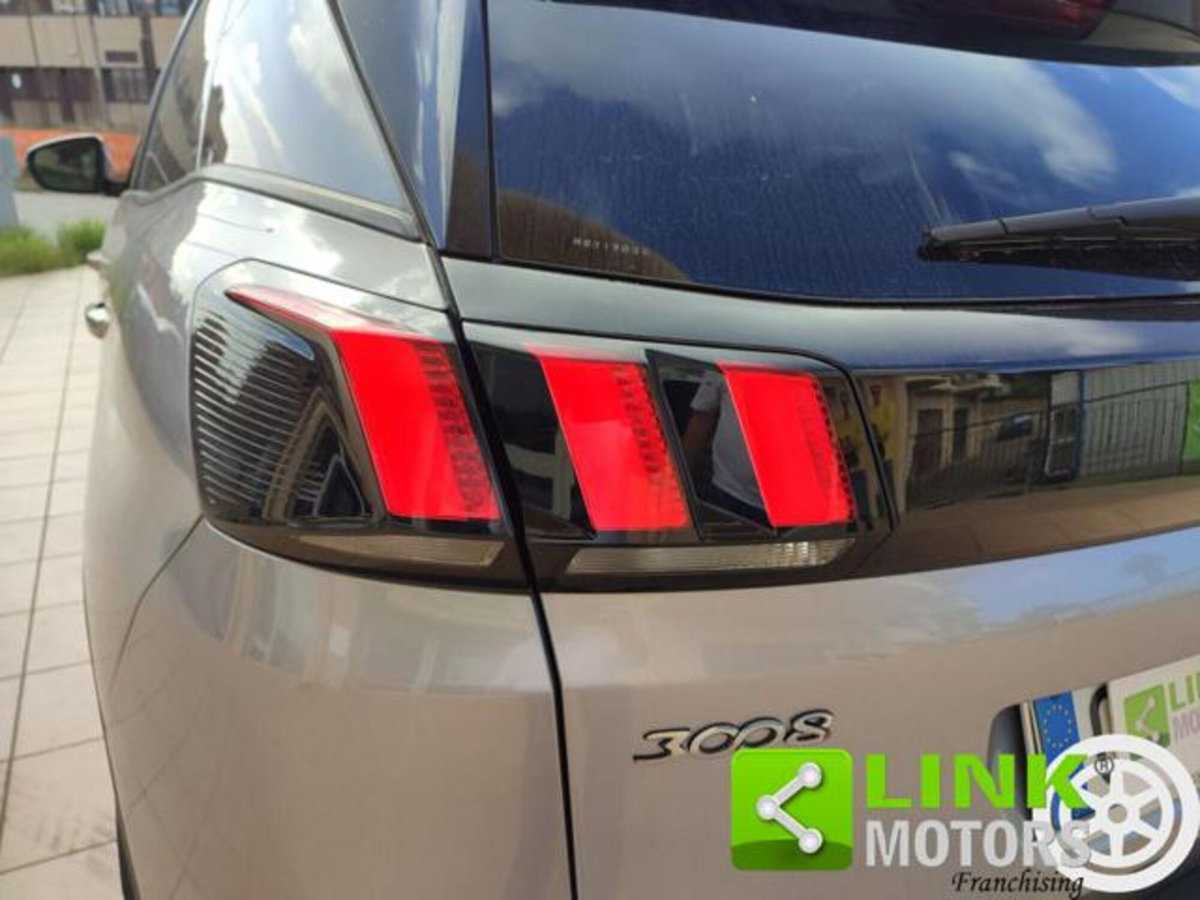 Peugeot 3008 BlueHDi 120 EAT6 S&S Allure (11)
