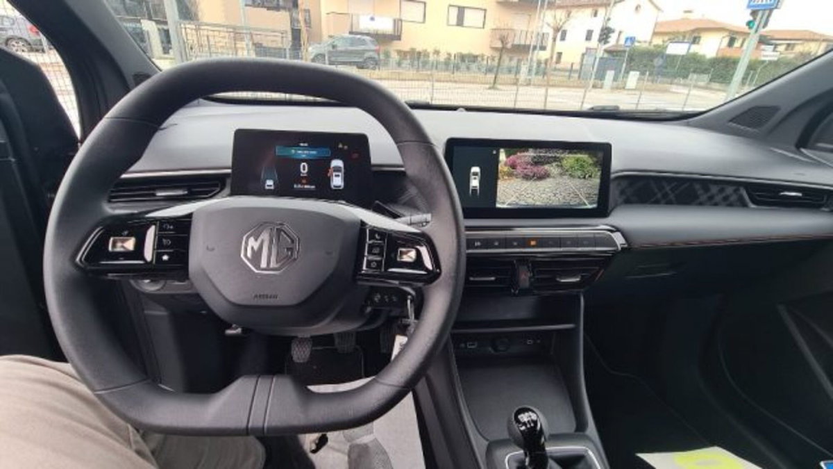 Mg MG3 1.5 Standard (4)