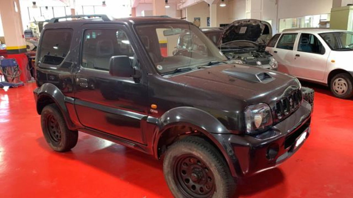 Suzuki Jimny 1.5 DDiS cat 4WD (2)