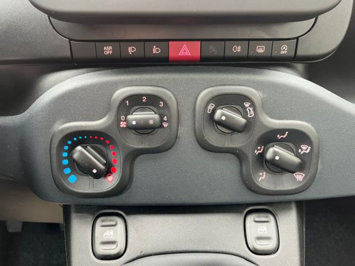 Fiat Pandina 1.0 firefly hybrid s&s 70cv (12)
