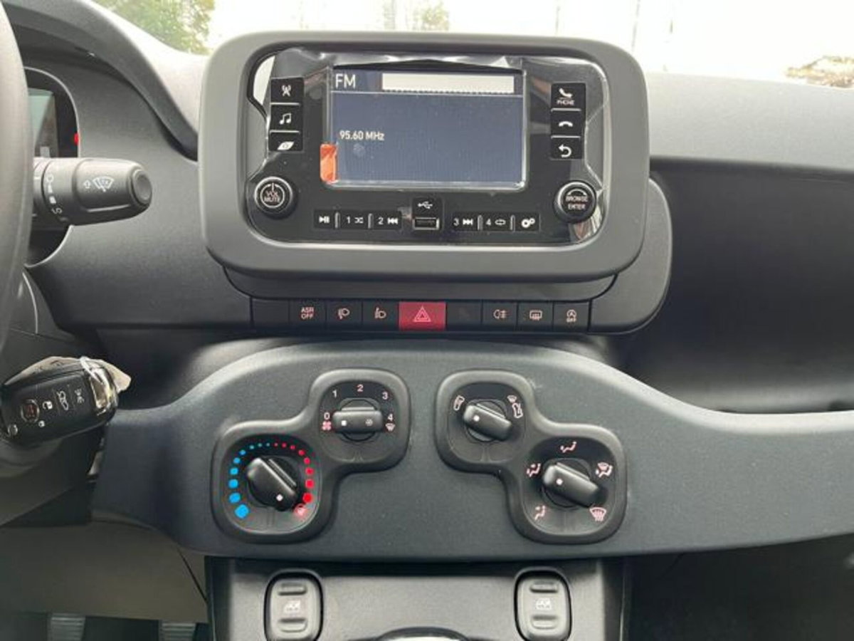 Fiat Pandina 1.0 firefly hybrid s&s 70cv (9)