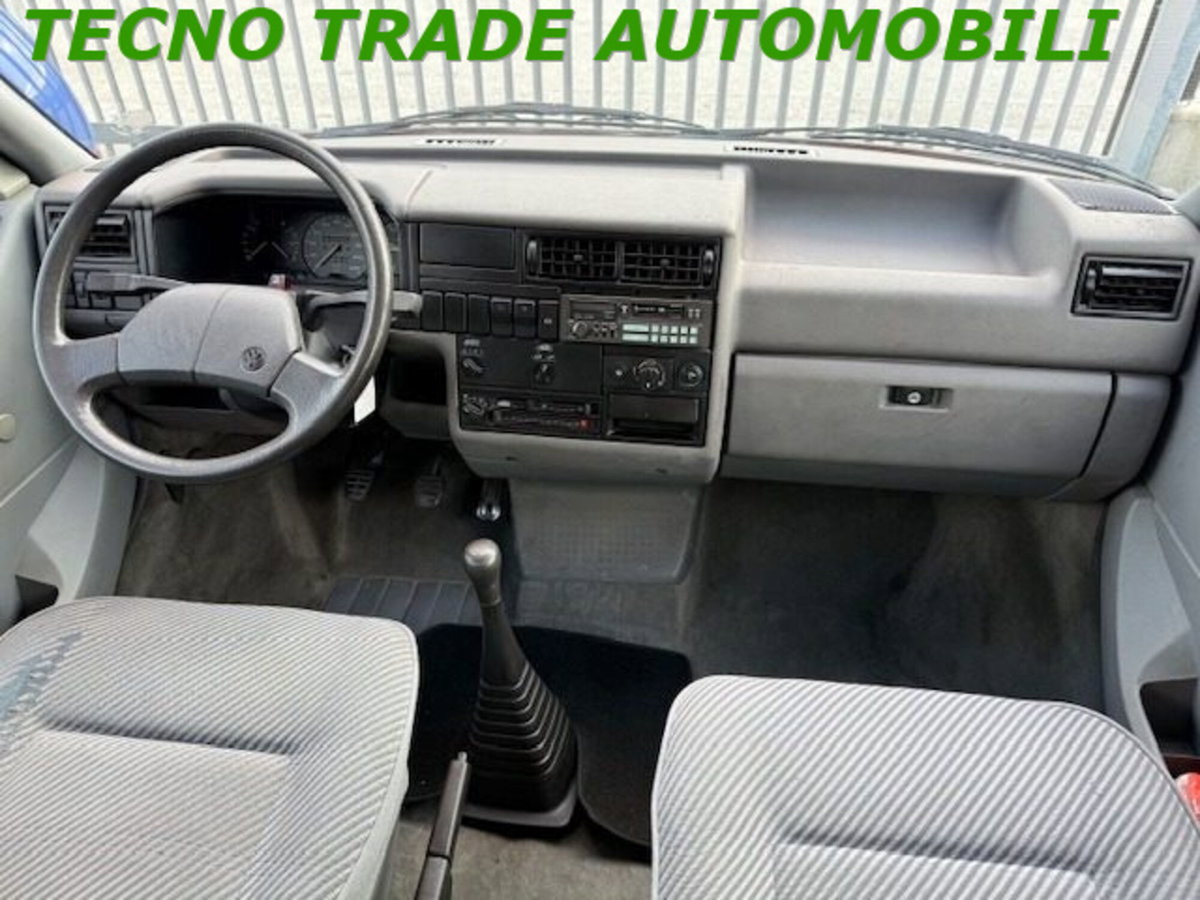 Volkswagen Veicoli Commerciali Transporter Furgone 2.5 cat aut. Caravelle GL (11)