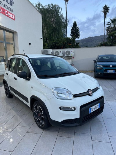 Fiat Panda 1.0 FireFly S&S Hybrid City Cross (5)