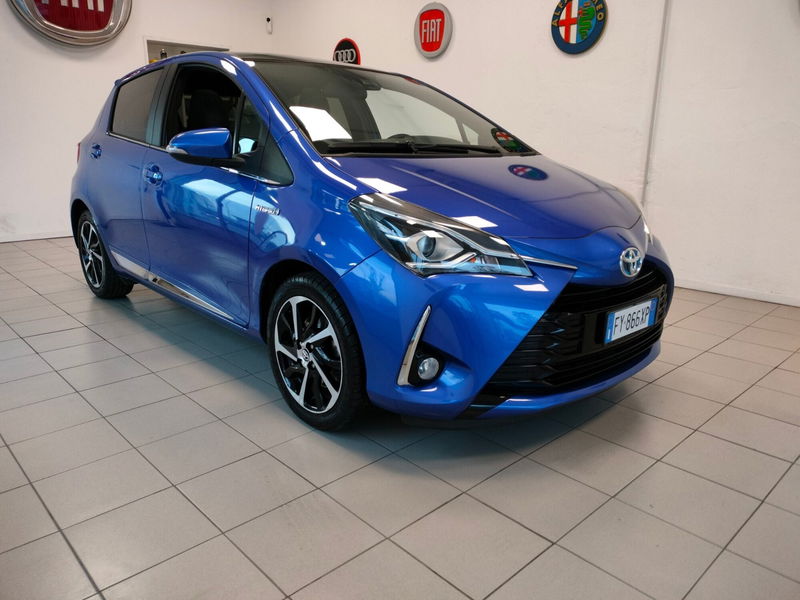Toyota Yaris 1.5 Hybrid 5 porte Lounge Blue