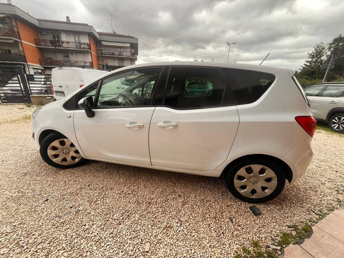 Opel Meriva 1.3 CDTI Cosmo (5)