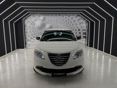 Lancia Ypsilon 1.2 69 CV Argento usata