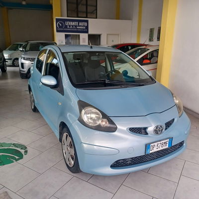Toyota Aygo 1.0 12V VVT-i 5 porte Sol usata