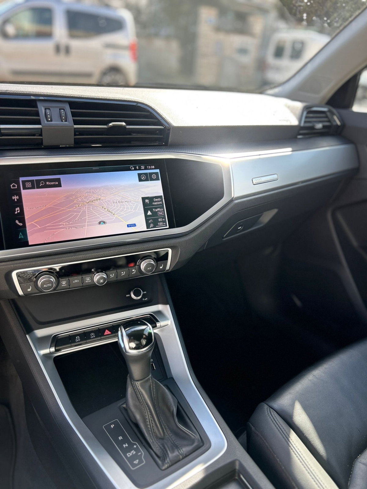 Audi Q3 35 TDI quattro S tronic Business Advanced (12)