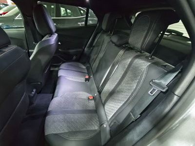 Peugeot 2008 BlueHDi 130 S&S EAT8 Allure Pack (11)