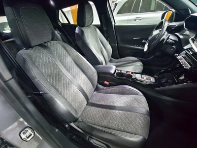 Peugeot 2008 BlueHDi 130 S&S EAT8 Allure Pack (13)