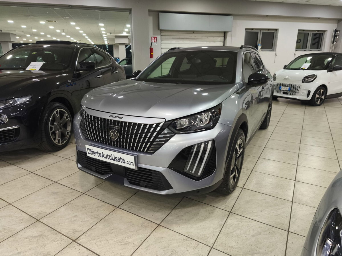 Peugeot 2008 BlueHDi 130 S&S EAT8 Allure Pack (3)