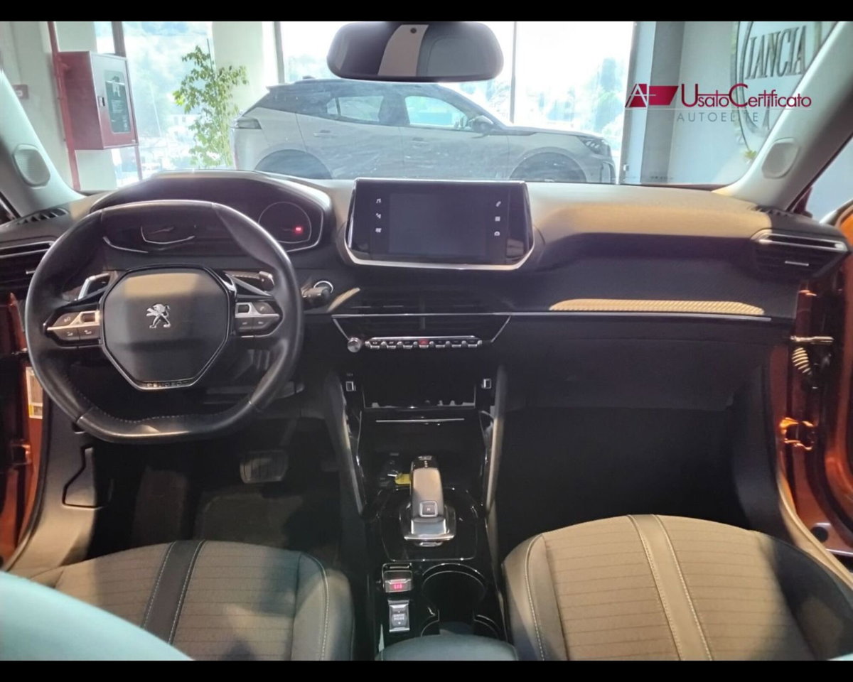 Peugeot 2008 BlueHDi 130 S&S EAT8 Allure Pack (15)