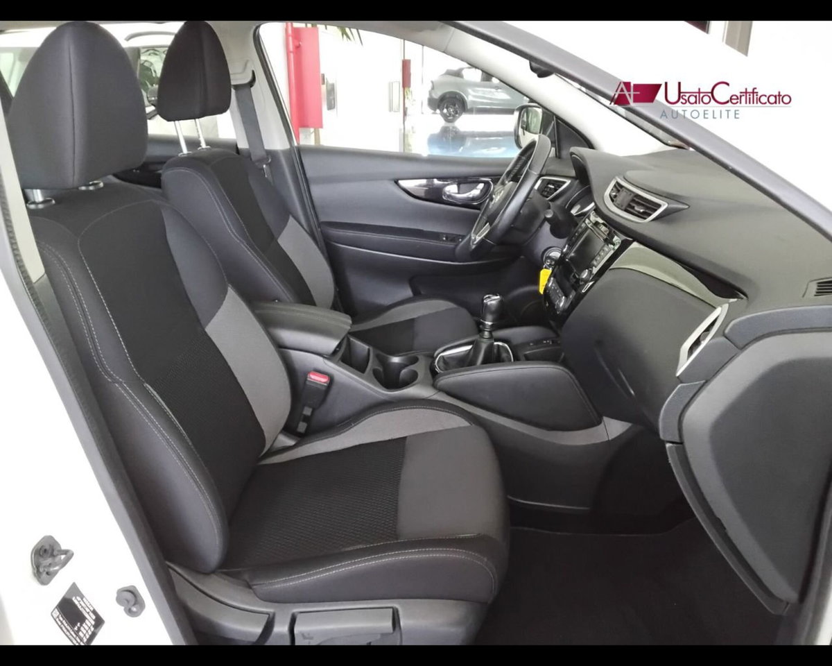Nissan Qashqai 1.5 dCi 115 CV DCT Business (14)