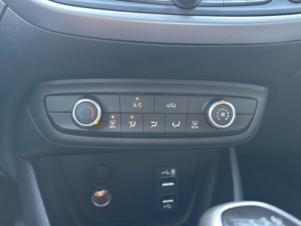 Opel Crossland X 1.5 ECOTEC D 102 CV Start&Stop Advance (15)