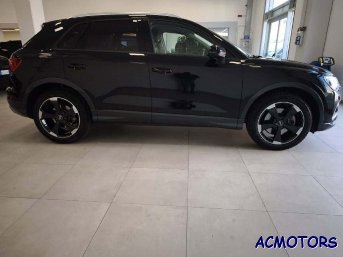 Audi Q3 40 TDI quattro S tronic Business Advanced (8)