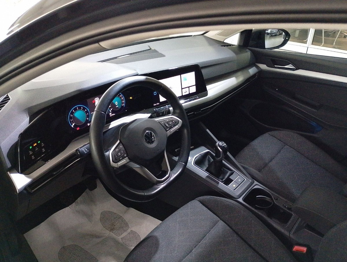 Volkswagen Golf 1.0 TSI EVO Life (18)