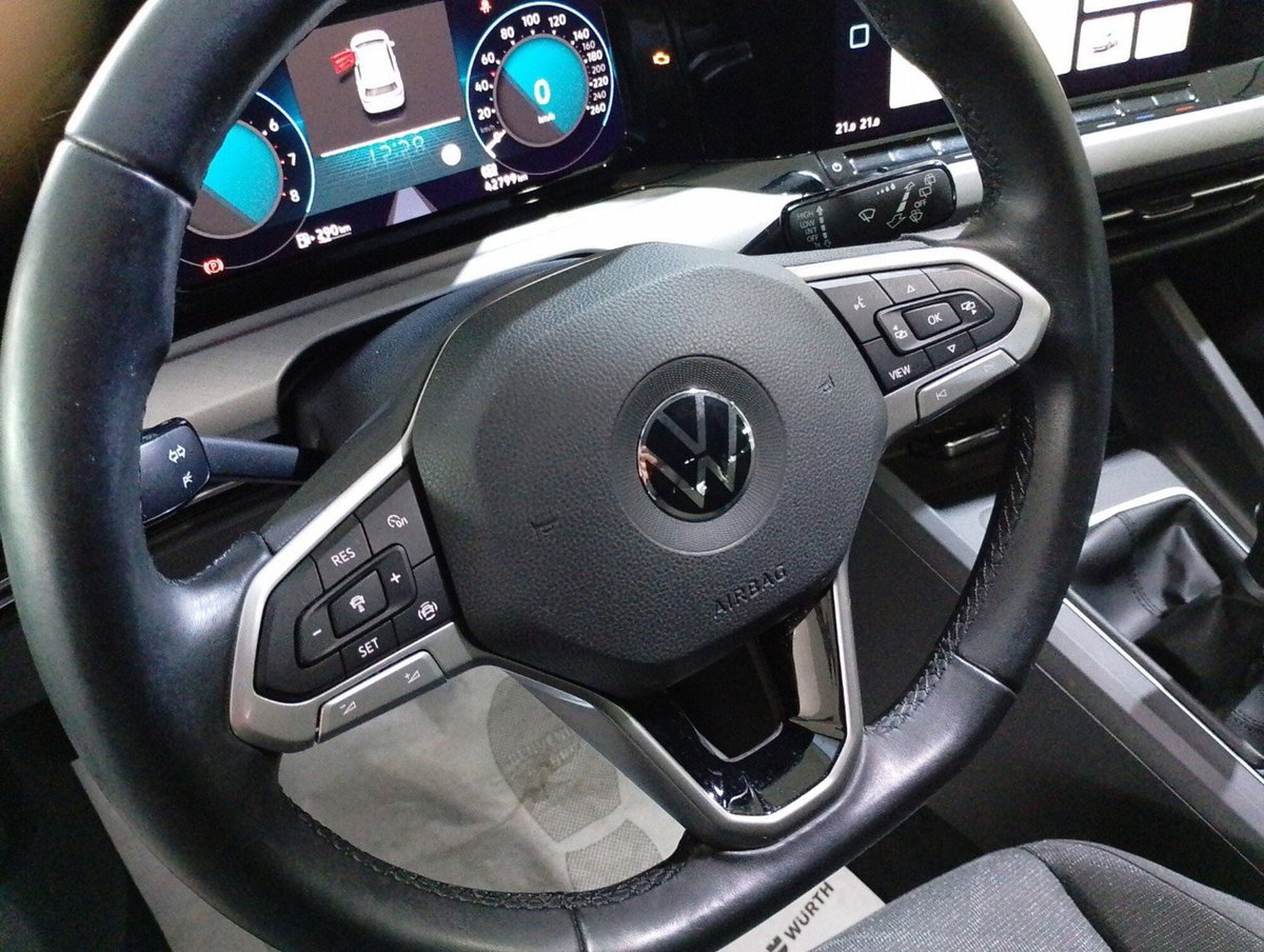 Volkswagen Golf 1.0 TSI EVO Life (19)