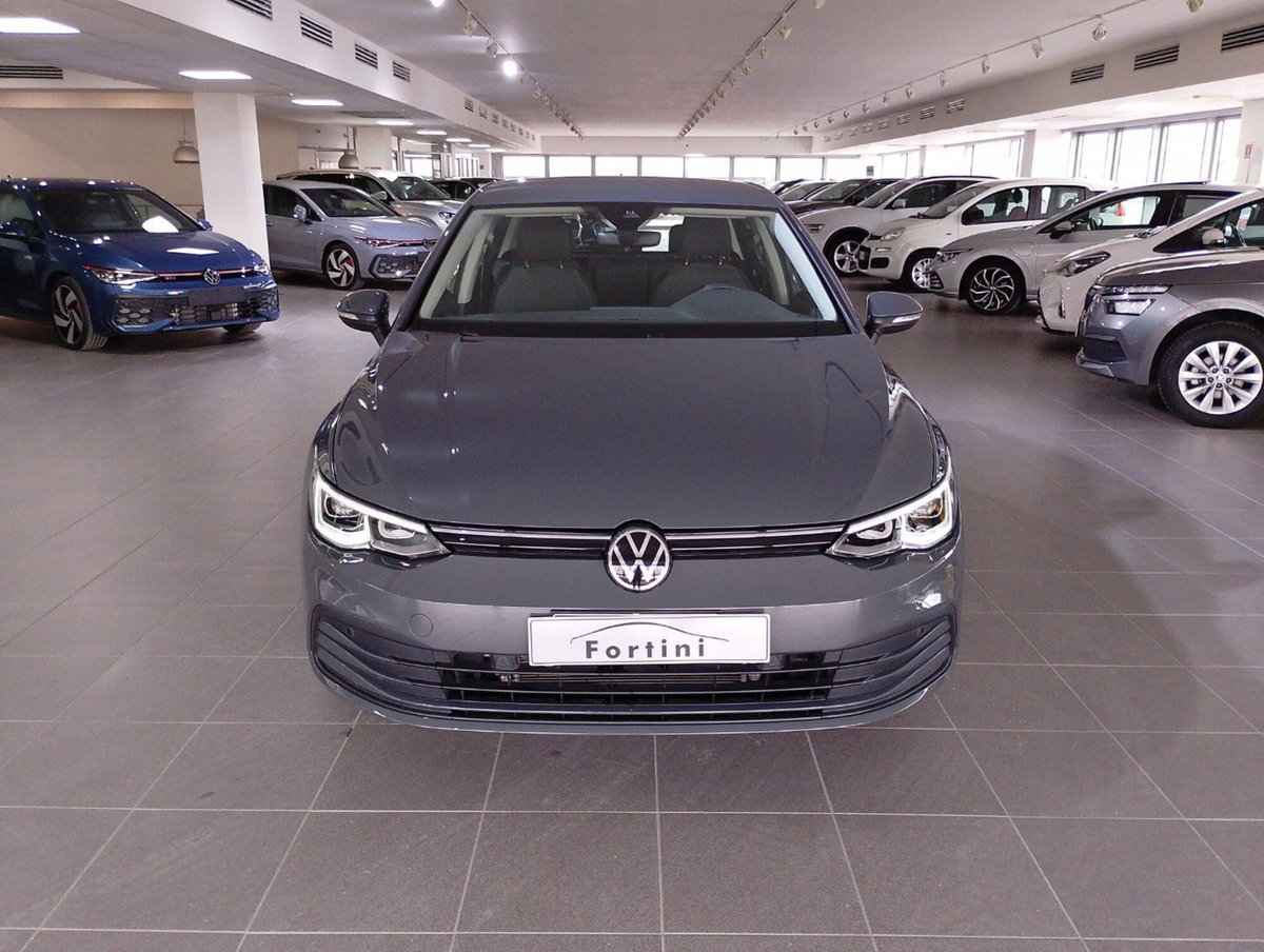 Volkswagen Golf 1.0 TSI EVO Life (2)
