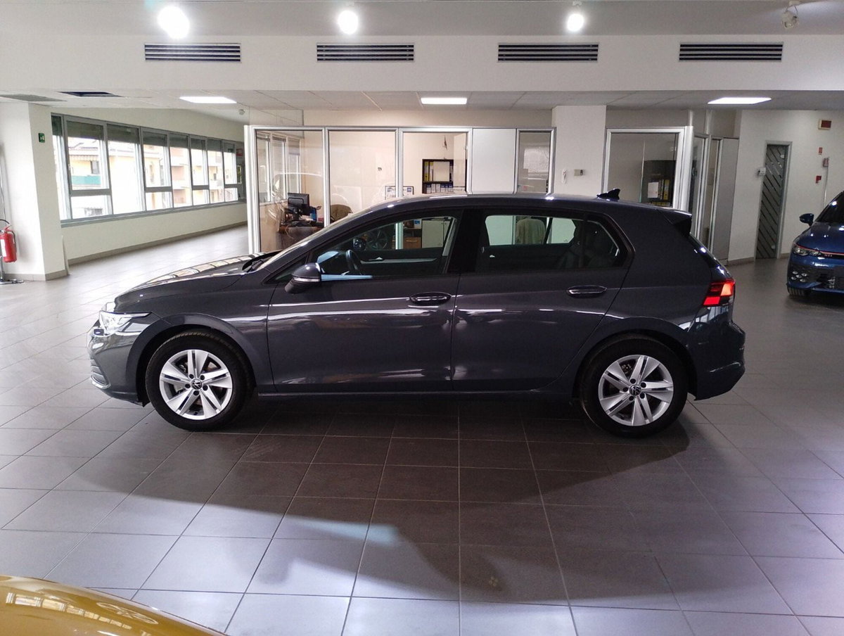 Volkswagen Golf 1.0 TSI EVO Life (3)