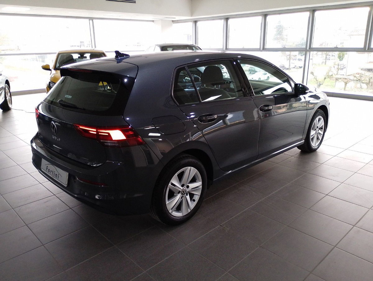 Volkswagen Golf 1.0 TSI EVO Life (6)