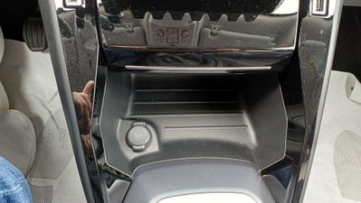 Peugeot 2008 PureTech 100 S&S Allure Pack (16)