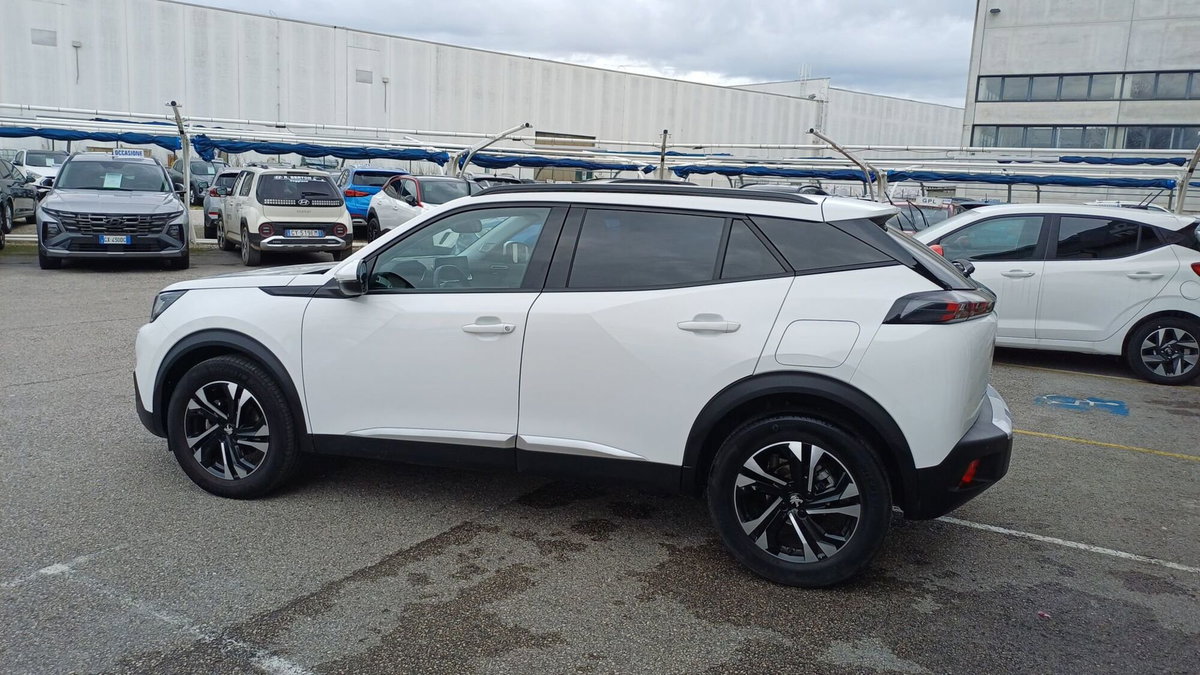 Peugeot 2008 PureTech 100 S&S Allure Pack (3)