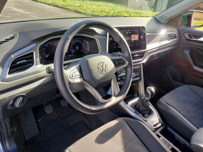 Volkswagen T-Roc 1.0 tsi Style 115cv (13)
