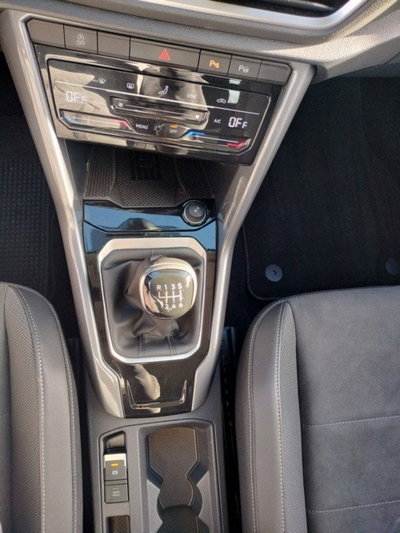 Volkswagen T-Roc 1.0 tsi Style 115cv (17)