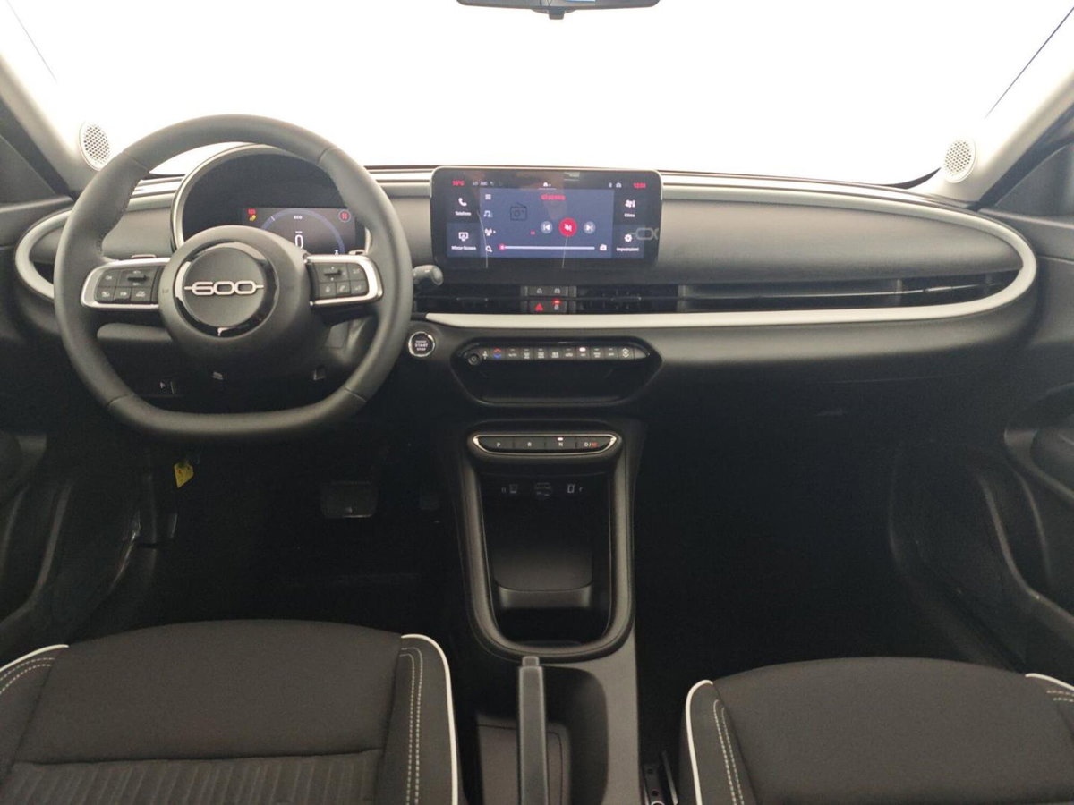 Fiat 600 1.2 hybrid 110cv auto (19)