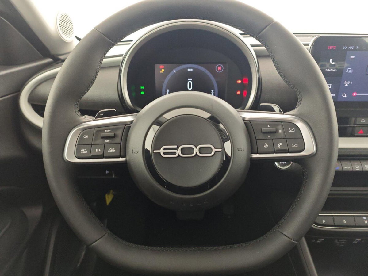 Fiat 600 1.2 hybrid 110cv auto (20)