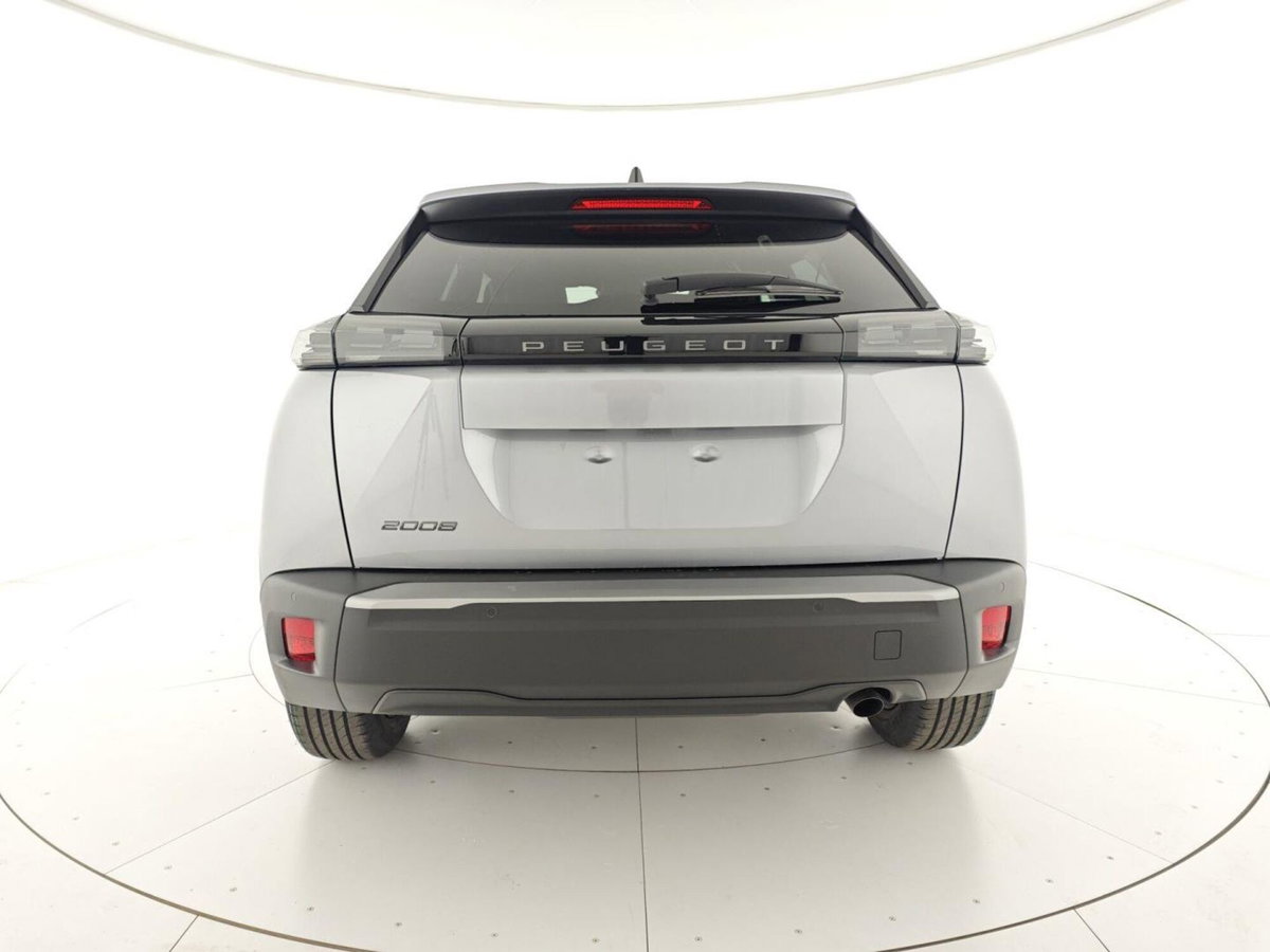 Peugeot 2008 PureTech 100 S&S Allure (4)